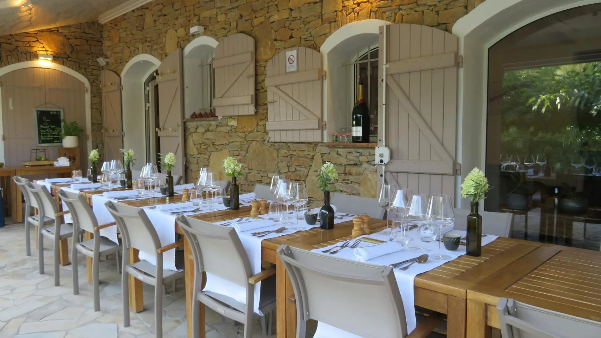 Domaine De Claude Bed & Breakfast La Cadiere-d'Azur France